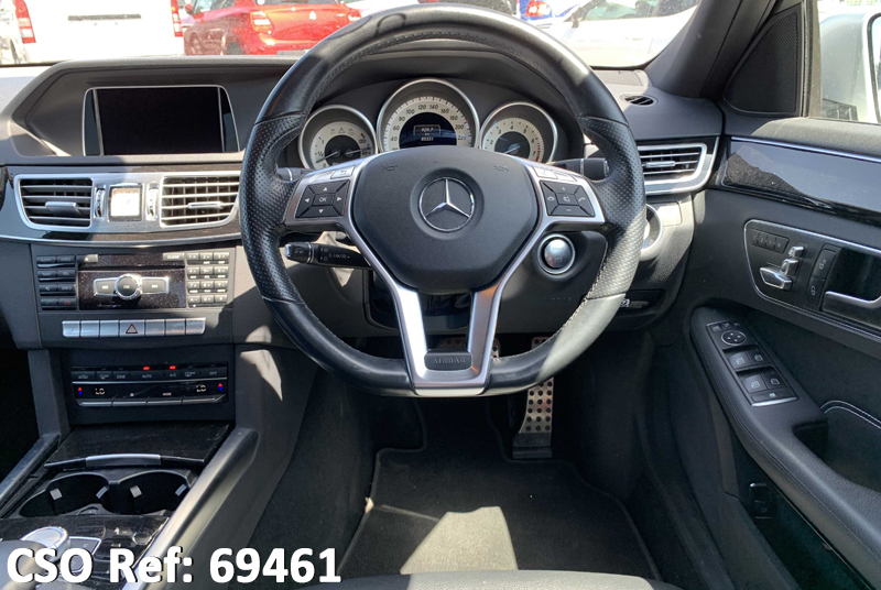 Mercedes Benz E-CLASS 69461